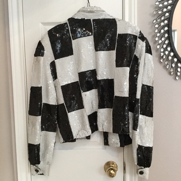 AMAZING Sequined Cropped Jacket - Picture 3 of 5